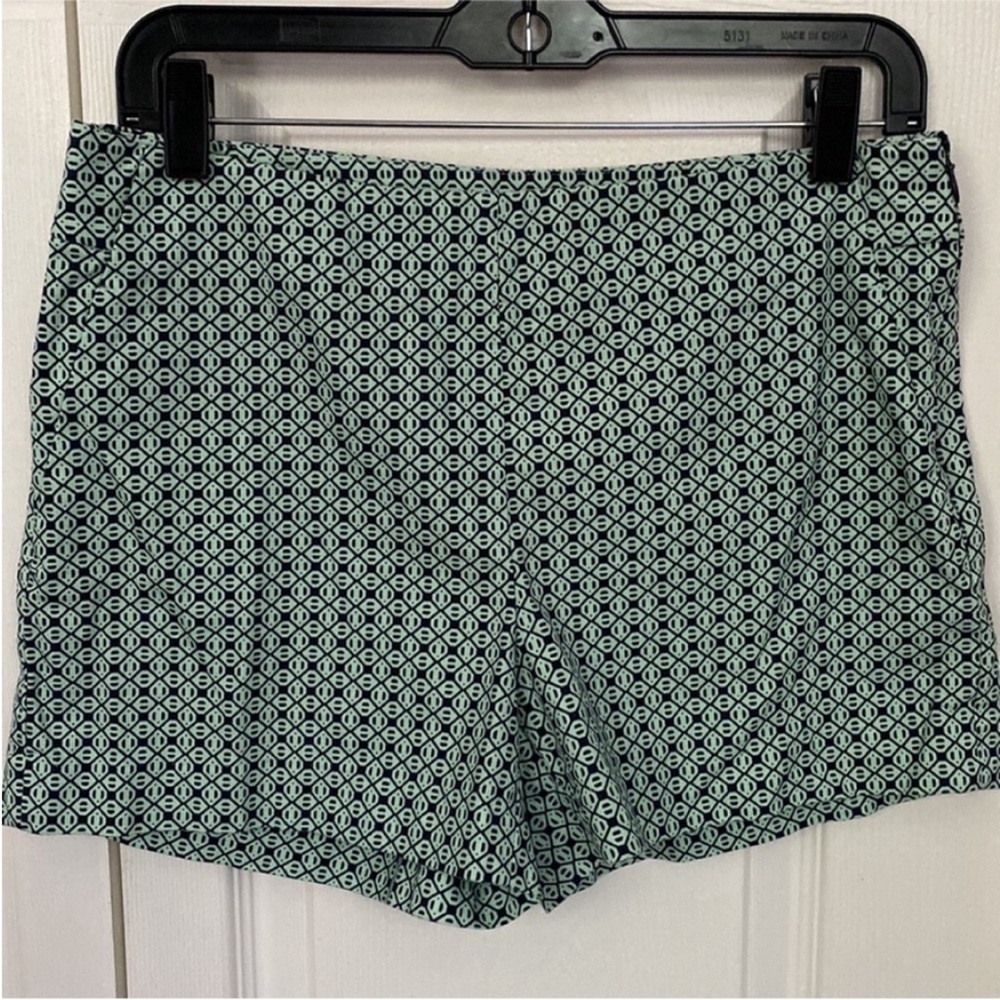 Banana Republic Women’s shorts green navy new size 4